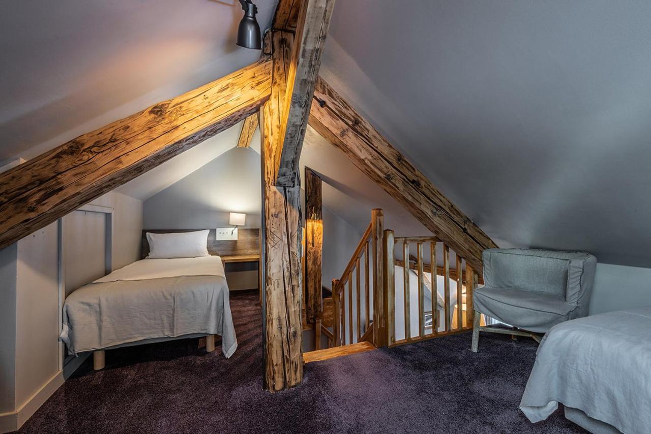 Eden Hotel, Apartments And Chalet Chamonix Les Praz Bagian luar foto